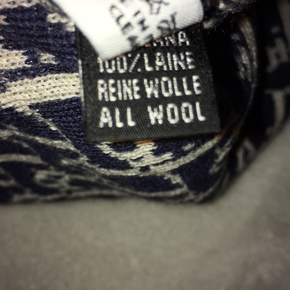 Dior Double Sided Scarf! - Picture 3 of 4